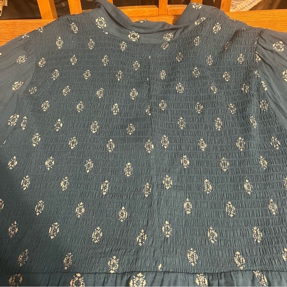 Torrid Women's Plus Babydoll Rayon Slub Smocked Button-Front Tunic Top 6X Boho - Picture 16 of 16